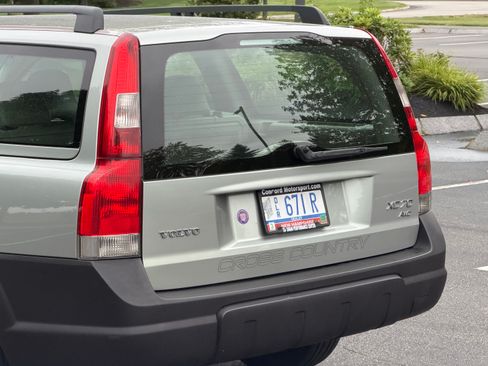 Used 2004 Volvo XC70 UNAVAIL AWD/4WD image 15
