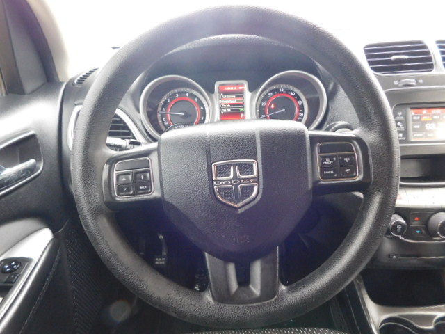 Used 2019 Dodge Journey FWD SE image 12