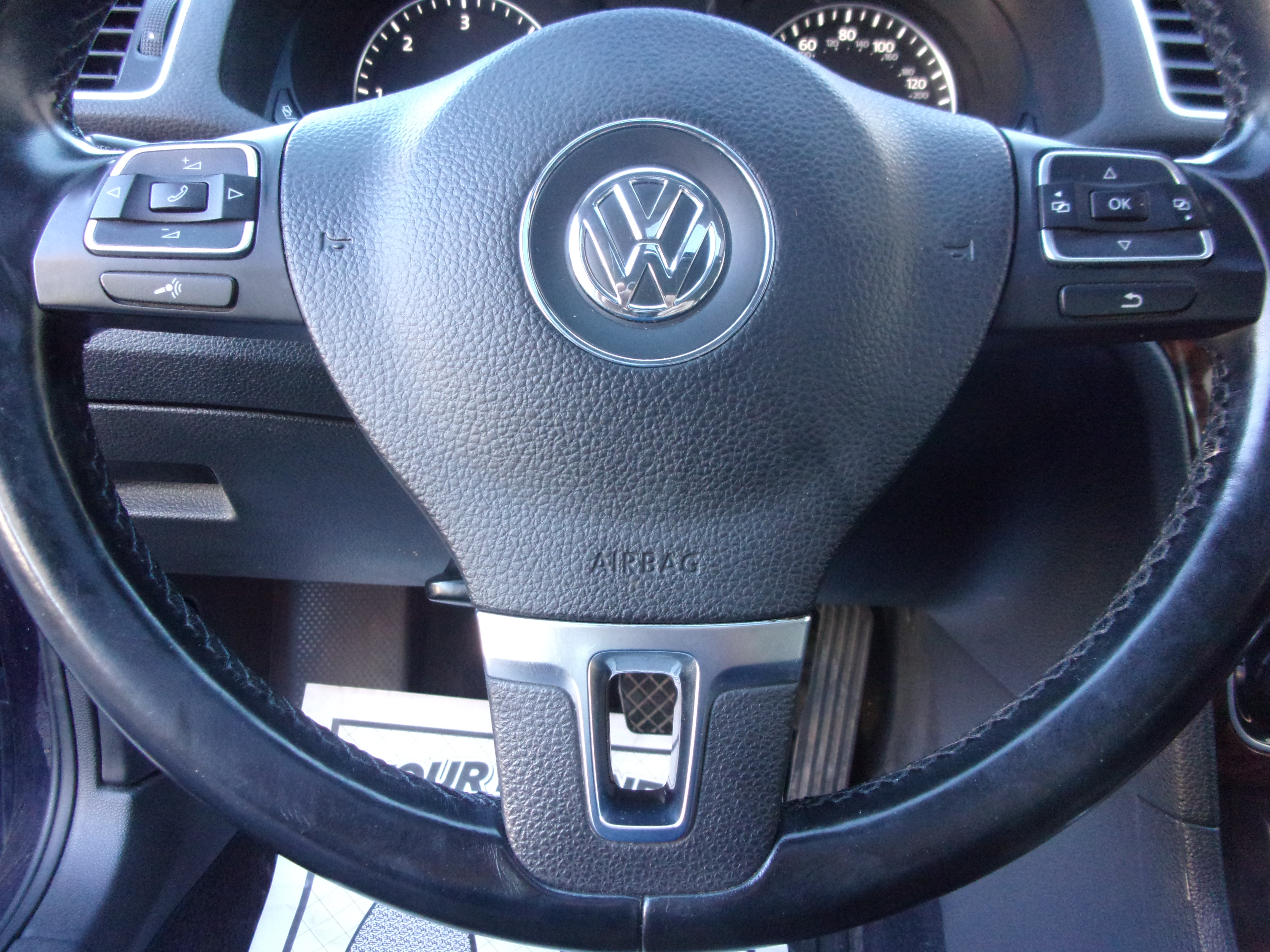 Used 2013 Volkswagen Passat TDI SEL Premium FWD image 12