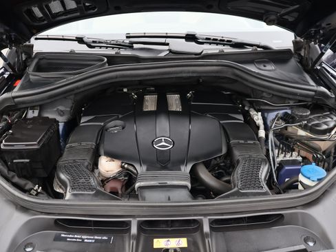 Used 2017 Mercedes-Benz GLS 450 image 32