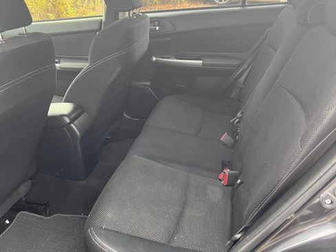 Used 2015 Subaru XV Crosstrek 2.0i Premium image 14