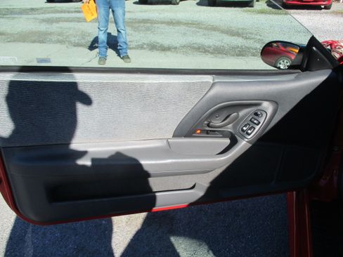 Used 1997 Chevrolet Camaro RS image 20