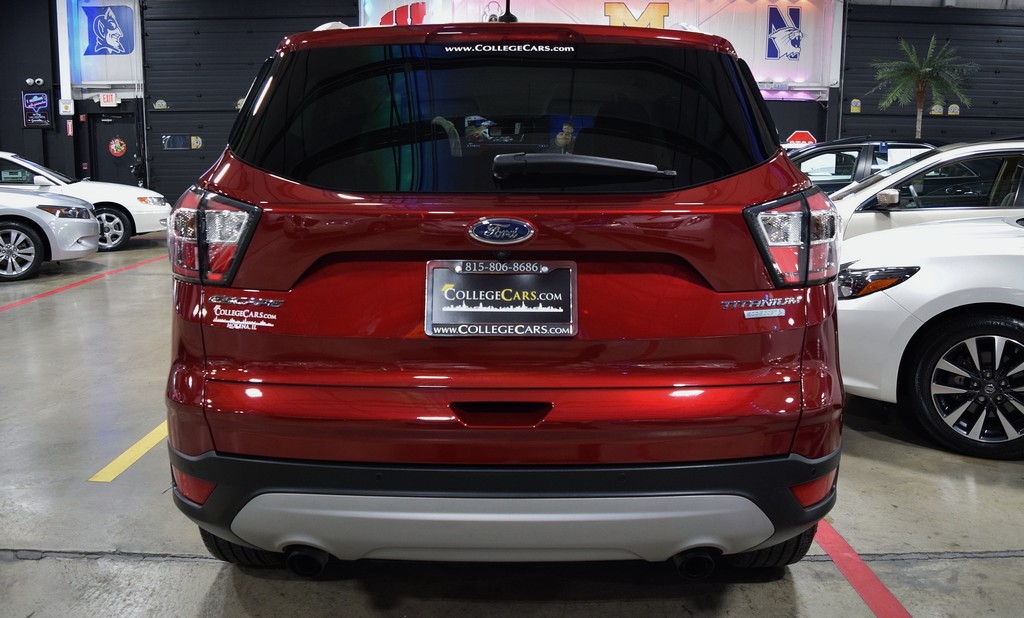 Used 2017 Ford Escape Titanium FWD image 10