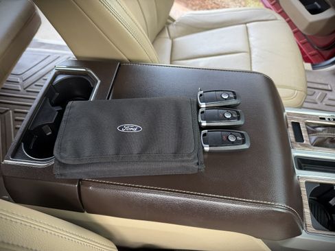 Used 2018 Ford F150 Lariat image 27