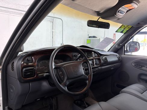 Used 1998 Dodge Ram 2500 Truck 4x4 Quad Cab image 11