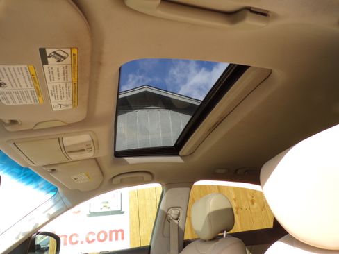 Used 2014 INFINITI QX70 image 11