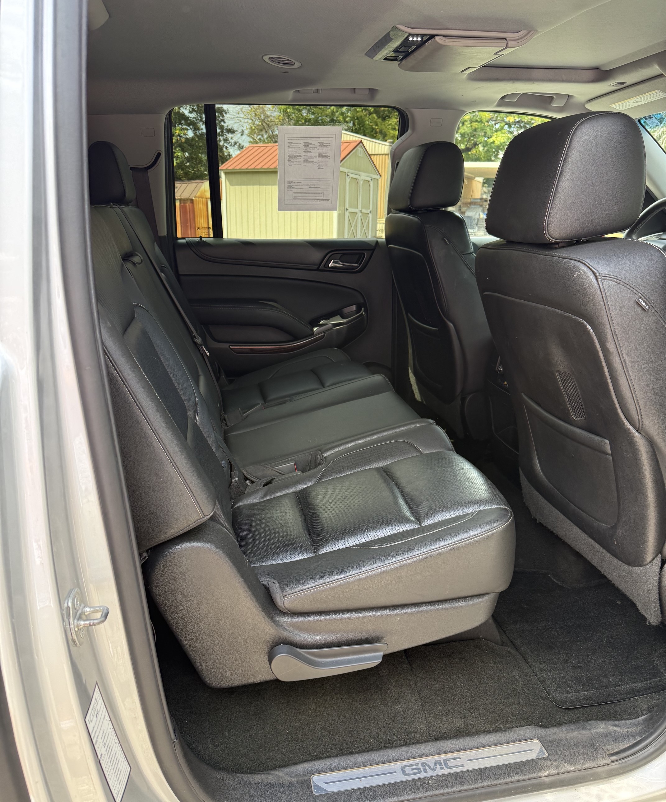 Used 2016 GMC Yukon XL 2WD SLT image 10