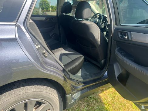 Used 2015 Subaru Outback 2.5i Premium AWD/4WD image 13