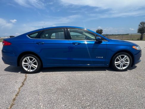 Used 2018 Ford Fusion S Hybrid FWD image 5