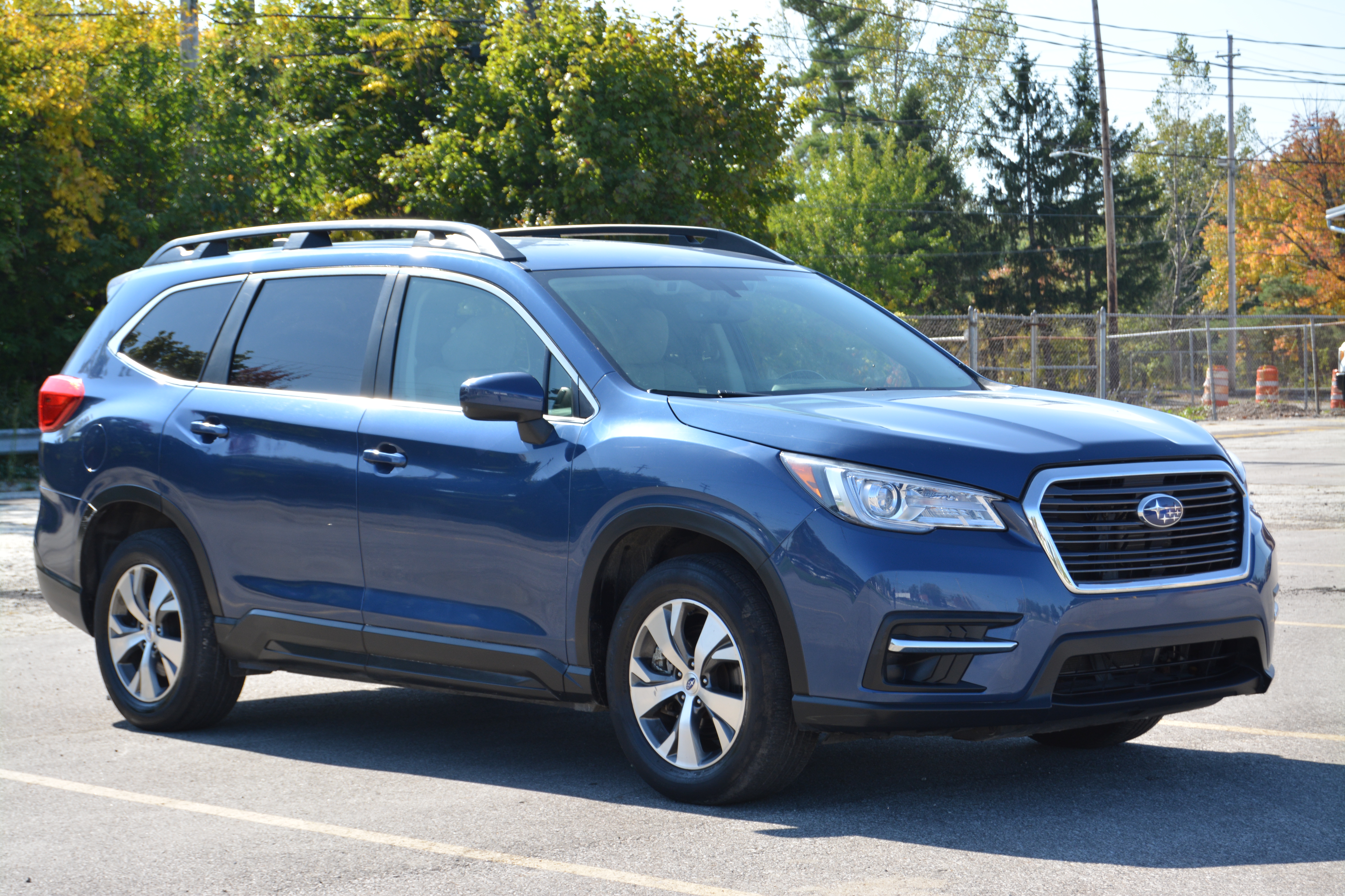 Used 2021 Subaru Ascent Premium 7-Passenger AWD/4WD image 1