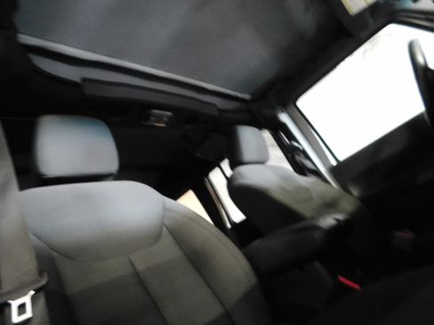 Used 2014 Ford F150 XLT image 9