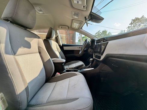 Used 2018 Toyota Corolla image 13