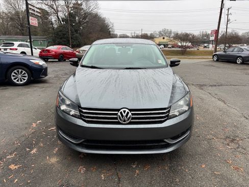 Used 2014 Volkswagen Passat 2.5 S image 5