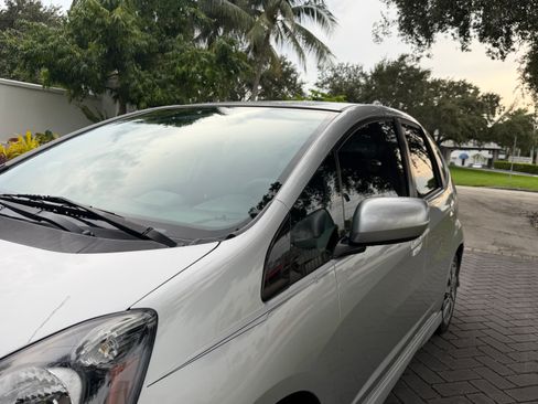 Used 2013 Honda Fit Sport image 9