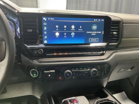Used 2025 Chevrolet Silverado 1500 ZR2 image 24