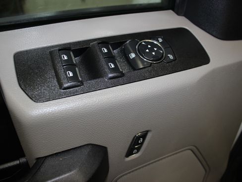 Used 2020 Ford F350 Super Duty XL image 22