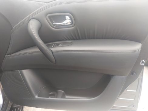 Used 2023 Nissan Armada SV image 26