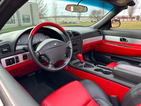 Used 2002 Ford Thunderbird image 41