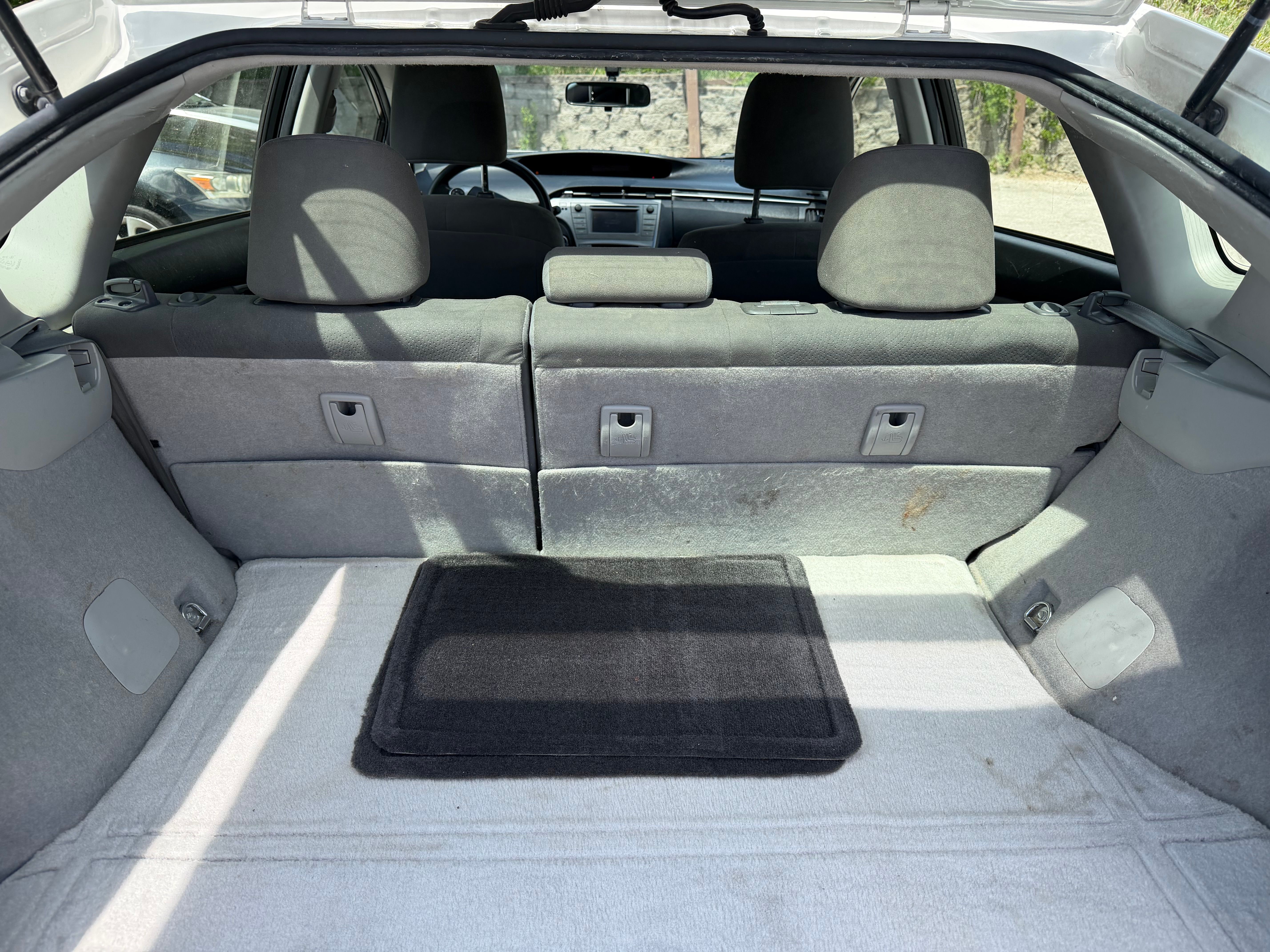 Used 2015 Toyota Prius Two Hatchback 4D FWD image 9