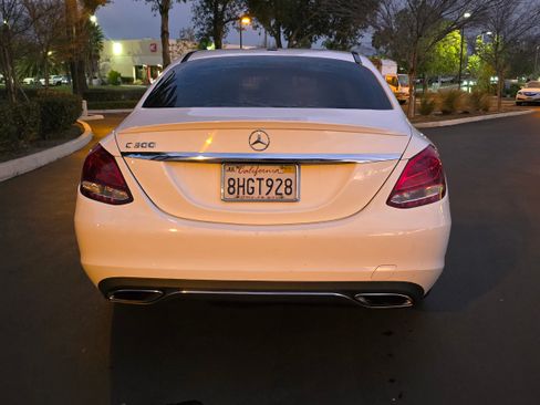 Used 2015 Mercedes-Benz C 300 Sport image 10