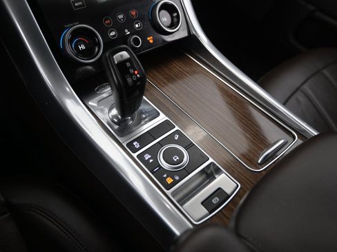 Used 2020 Land Rover Range Rover Sport HSE image 30