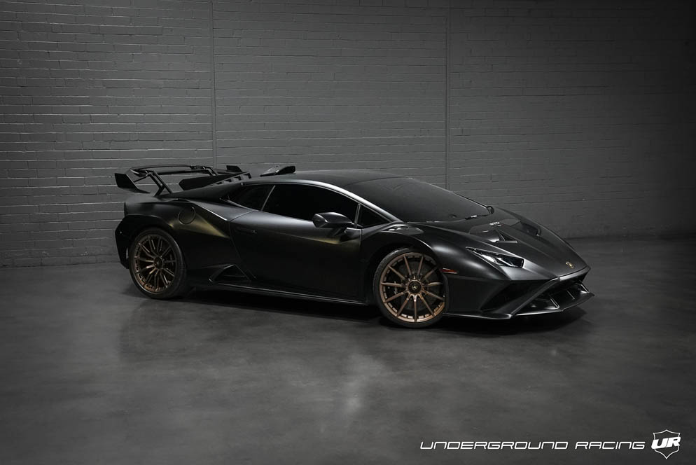 Used 2023 Lamborghini Huracan STO Coupe RWD image 3