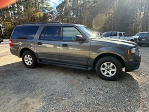 Used 2017 Ford Expedition EL XL image 11