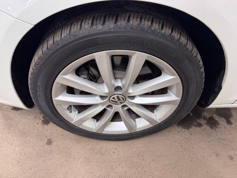 Used 2015 Volkswagen Eos Komfort image 33