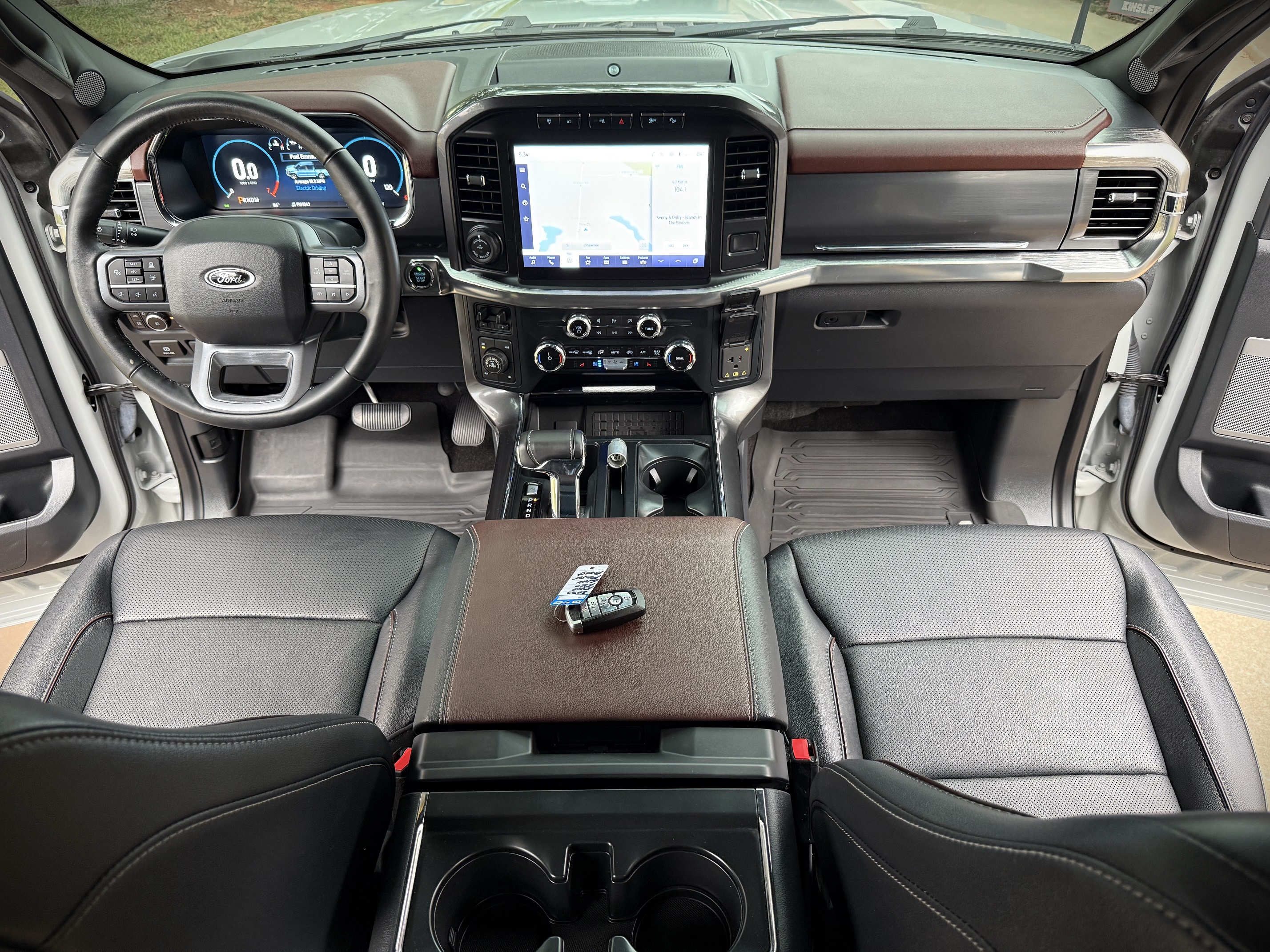 Used 2023 Ford F150 4x4 SuperCrew Lariat image 4