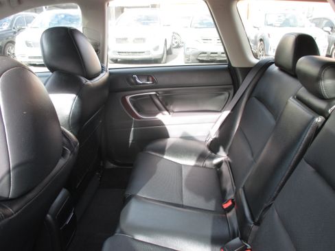 Used 2008 Subaru Outback 2.5XT Limited Wagon AWD/4WD image 8