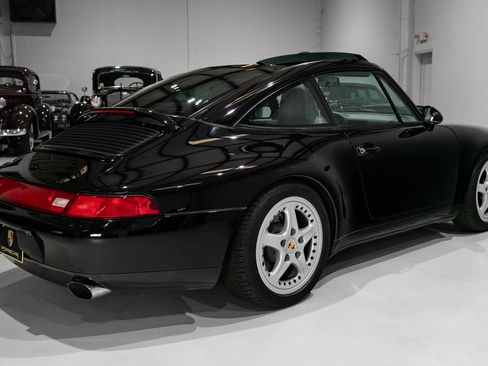 Used 1997 Porsche 911 Targa image 6