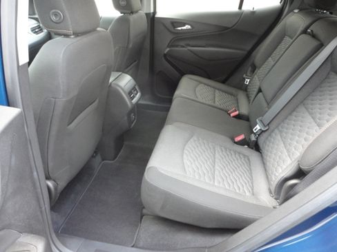 Used 2021 Chevrolet Equinox LT image 17