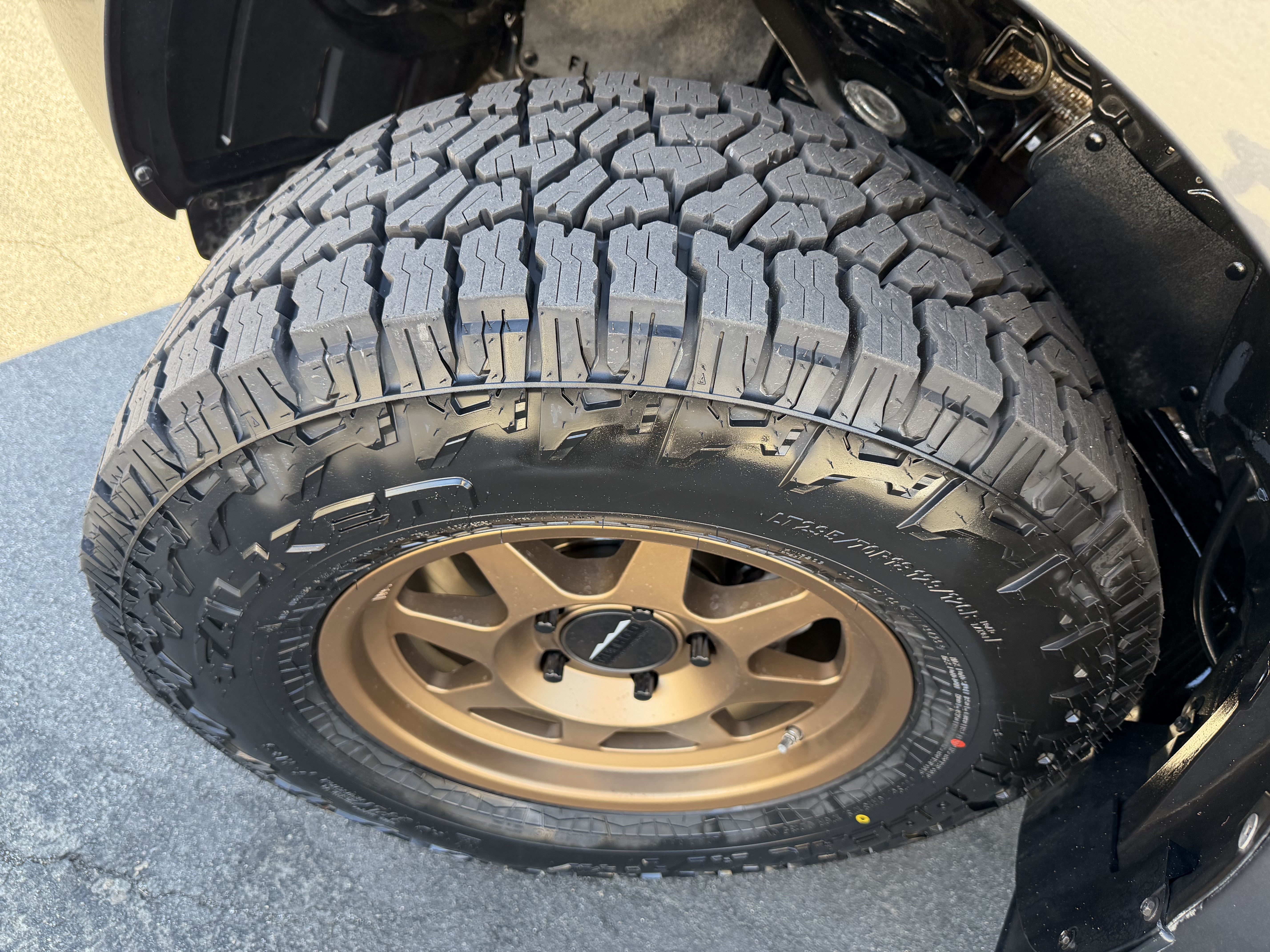 Used 2018 Toyota Sequoia TRD Sport AWD/4WD image 8