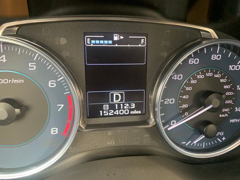 Used 2015 Subaru Impreza 2.0i Limited image 12