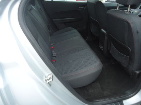Used 2013 Chevrolet Equinox LS image 15