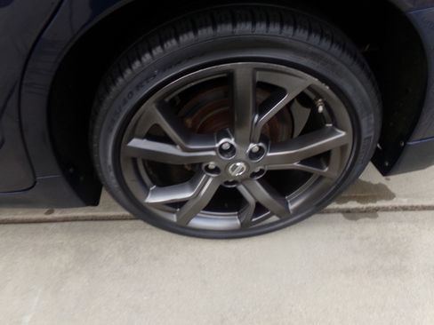 Used 2013 Nissan Maxima SV image 9