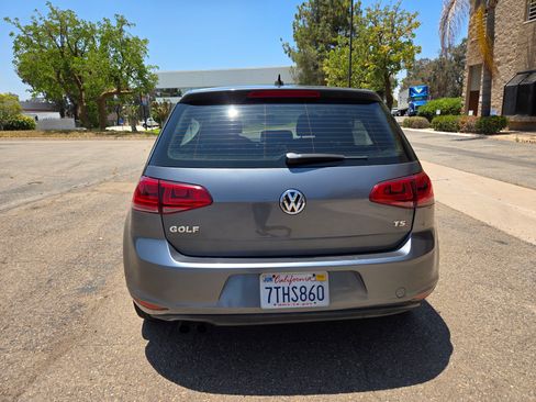 Used 2016 Volkswagen Golf image 6