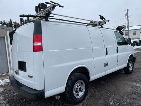 Used 2021 GMC Savana 2500 image 5