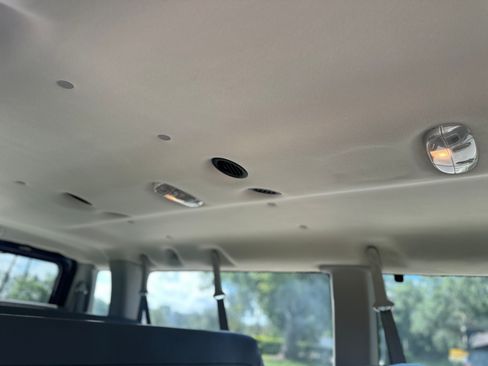 Used 2008 Ford E-350 and Econoline 350 XLT image 15