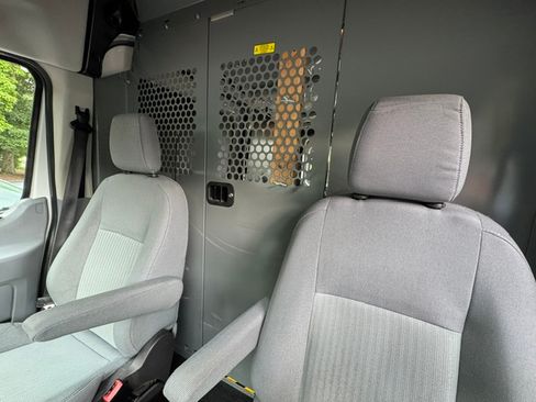 Used 2015 Ford Transit 250 148 Medium Roof RWD image 20