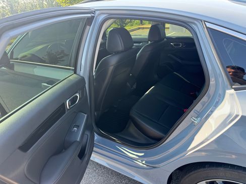 Used 2024 Honda Civic Touring Sedan image 14