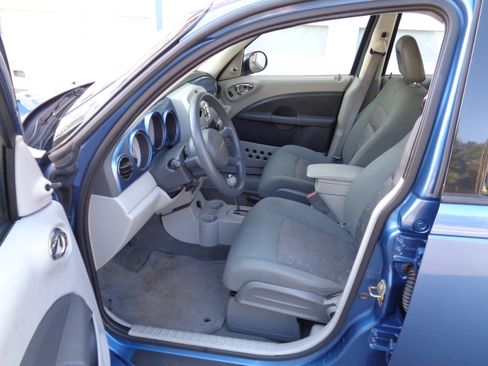 Used 2006 Chrysler PT Cruiser image 3