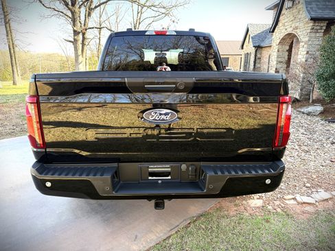 Used 2024 Ford F150 XLT image 2