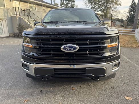 Used 2025 Ford F150 XLT image 6
