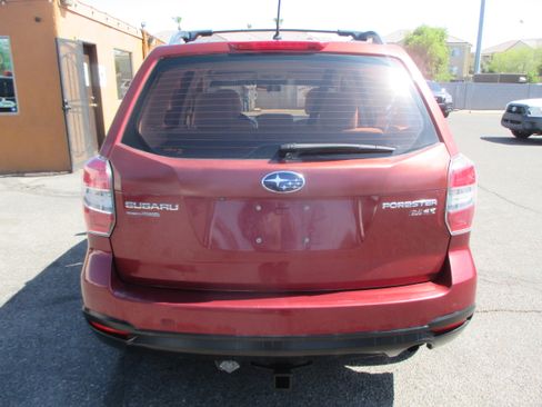 Used 2015 Subaru Forester 2.5i Premium Sport Utility 4D AWD/4WD image 9