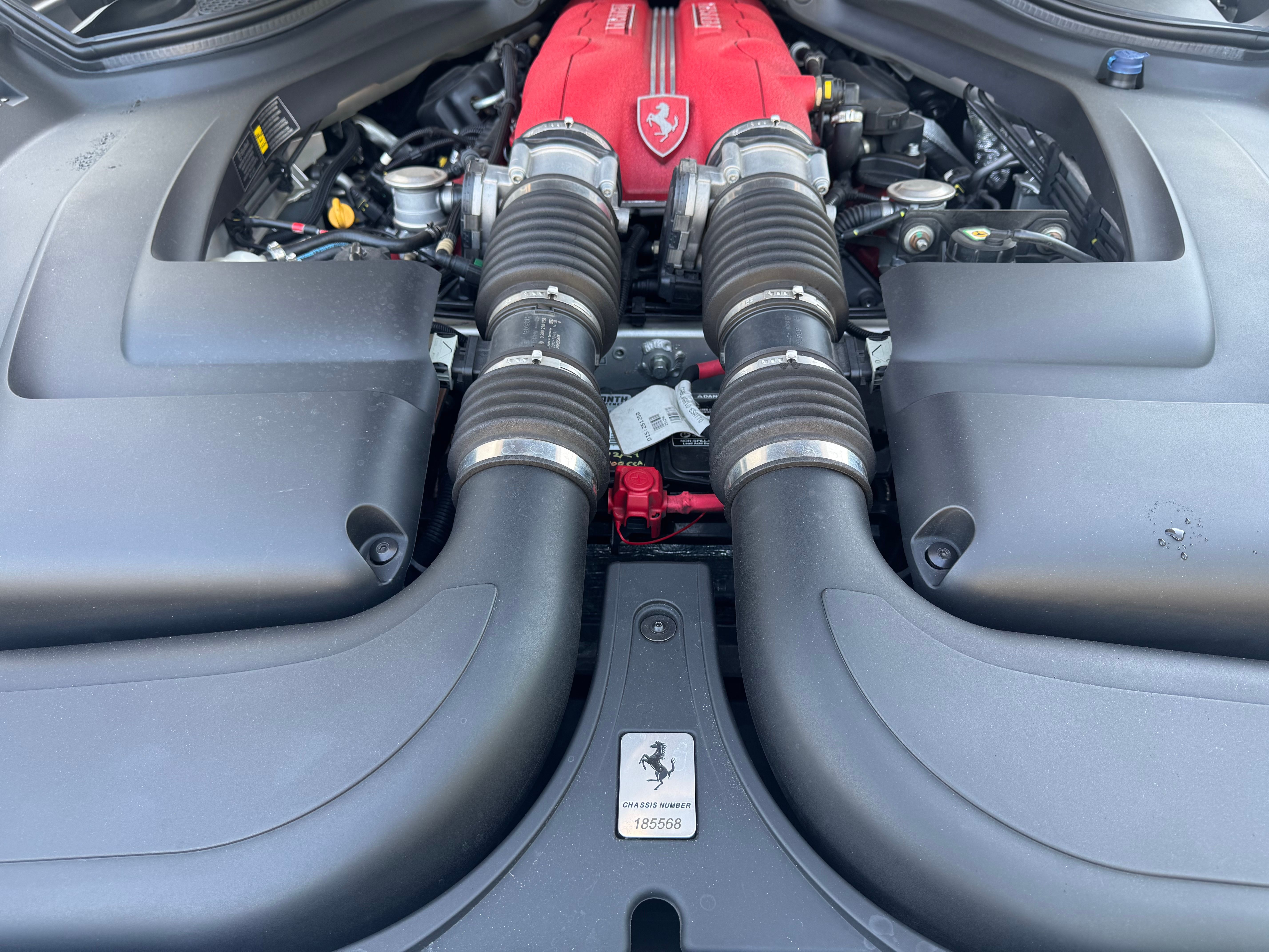 Used 2012 Ferrari California RWD image 14