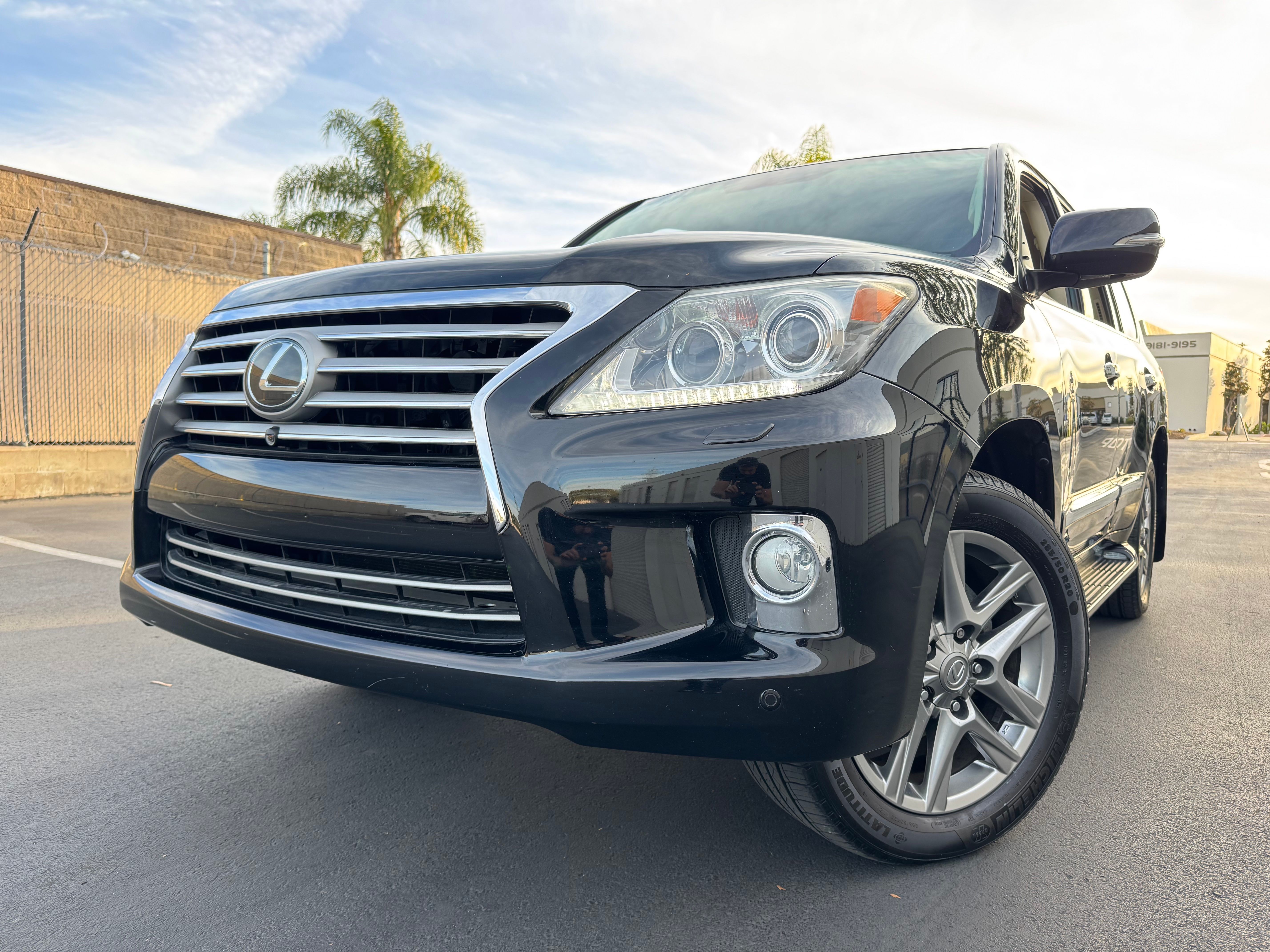 Used 2013 Lexus LX 570 4WD image 6