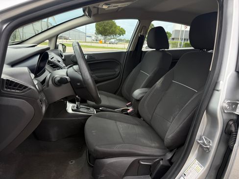 Used 2014 Ford Fiesta SE FWD image 13