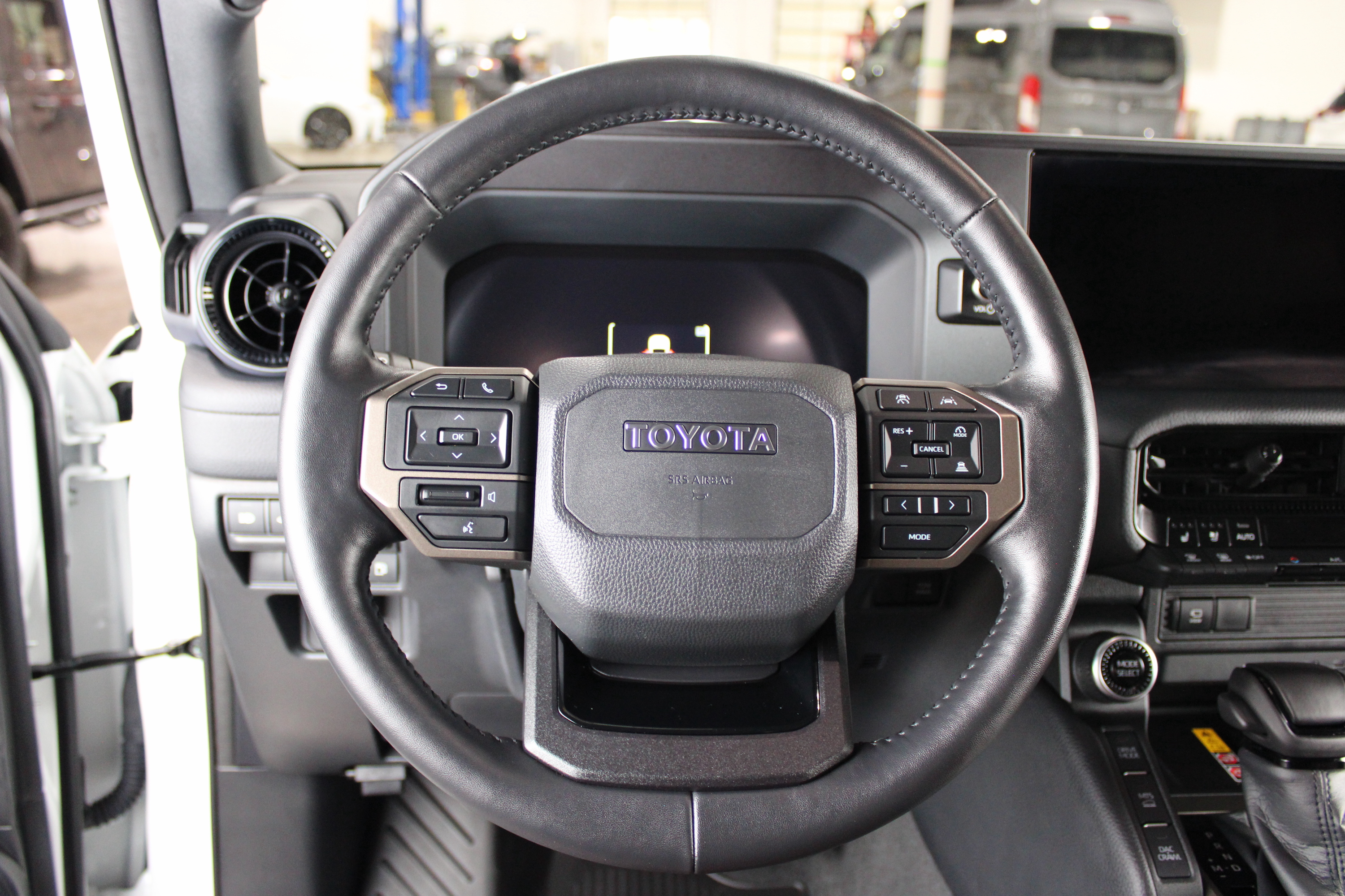 Used 2026 Toyota Land Cruiser UNAVAIL AWD/4WD image 7