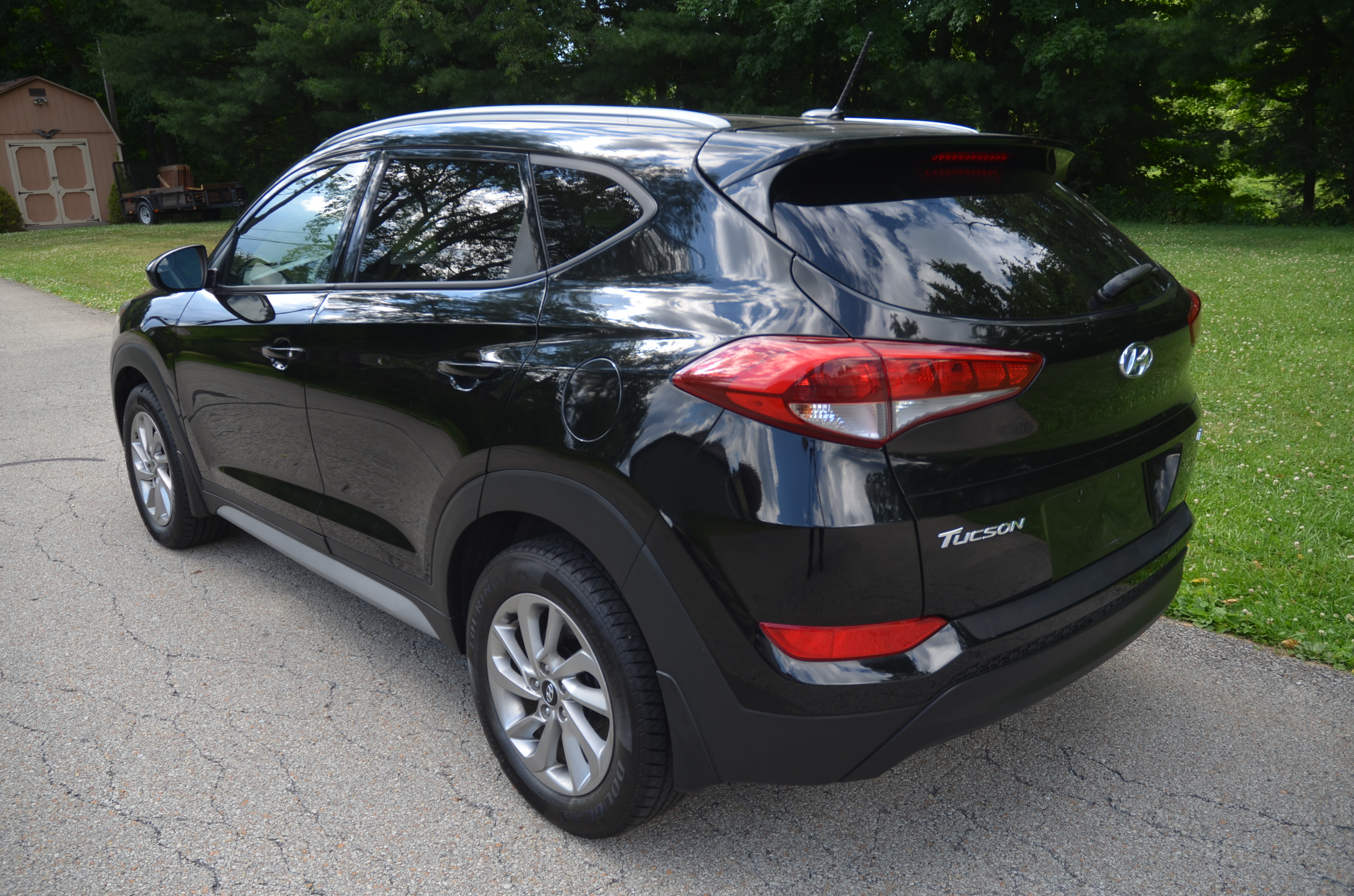 Used 2017 Hyundai Tucson AWD SE image 3